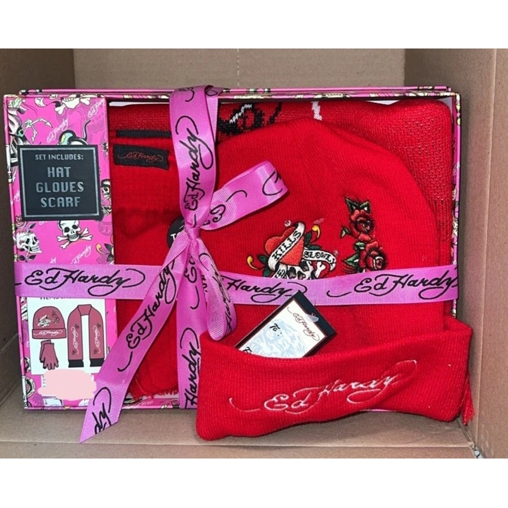 Ed Hardy Red Hat, Gloves, and Scarf Set new